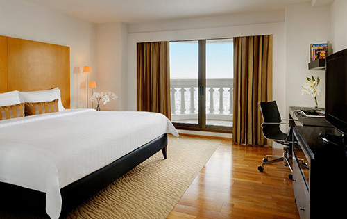Tower Club City View Suite (One bedroom) 